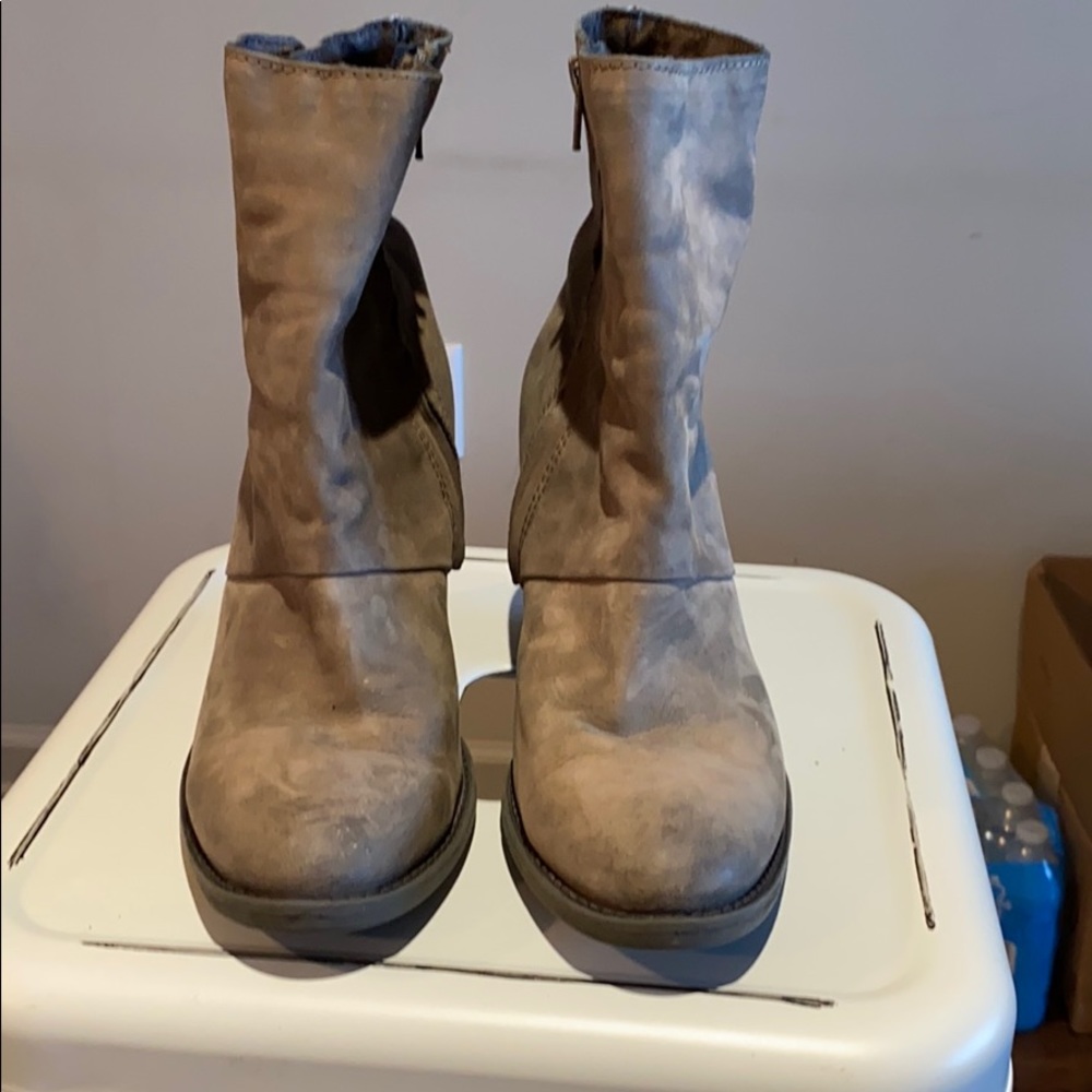 ALDO Leather booties size 8